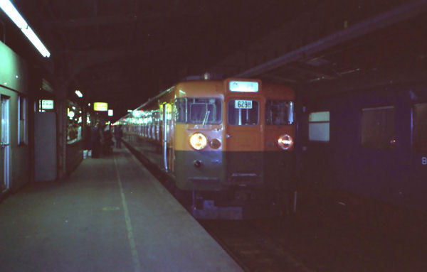 Kuroyon.jpg (29176 �o�C�g)