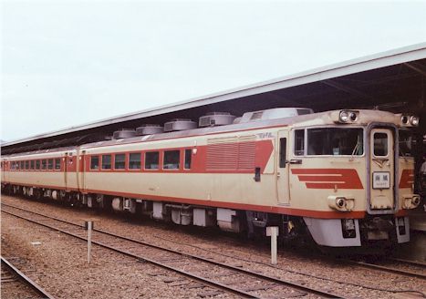 Fh687030.jpg (32785 �o�C�g)