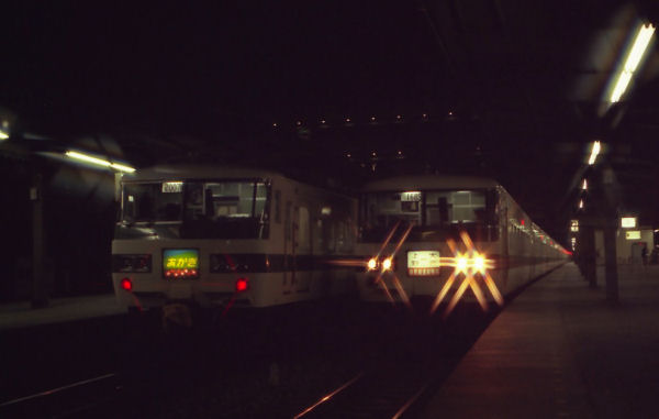 34akagi.jpg (23780 �o�C�g)