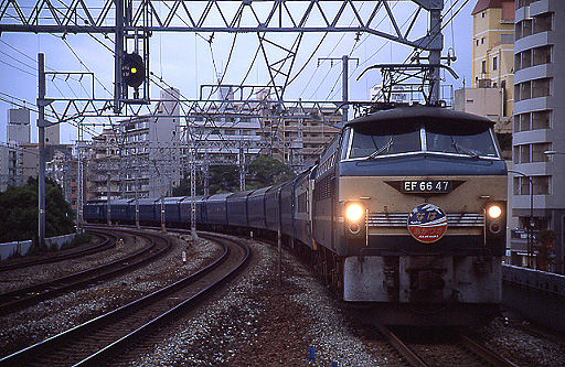 naha-tsuki-01.jpg (81937 �o�C�g)