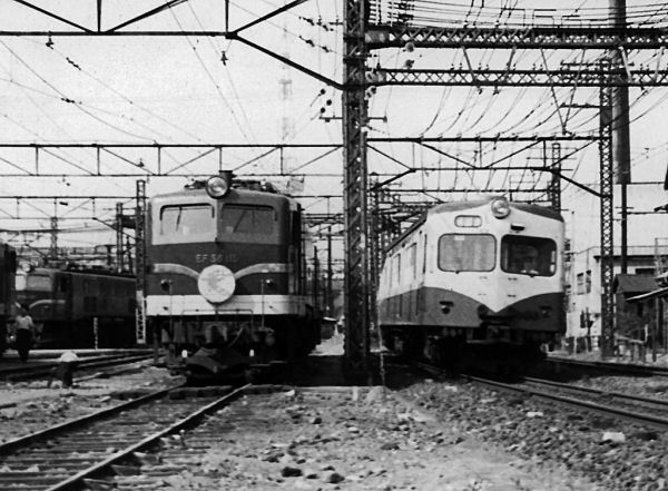 hayabusaEF58115.jpg (68107 �o�C�g)