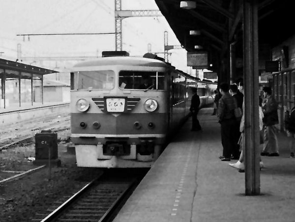 hibiki9m.jpg (46485 �o�C�g)