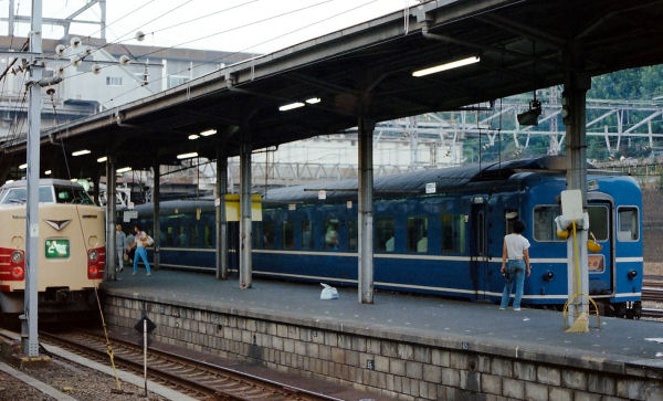 FH000011s.jpg (63606 �o�C�g)