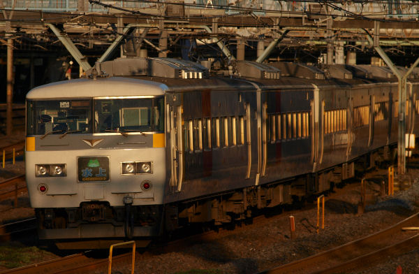 PC060893.jpg (85504 �o�C�g)