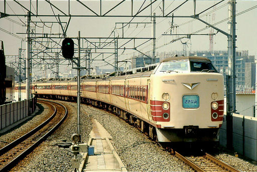 kuha183sazanami.jpg (74775 �o�C�g)