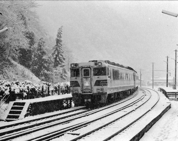 yakumo181-32.jpg (64312 �o�C�g)