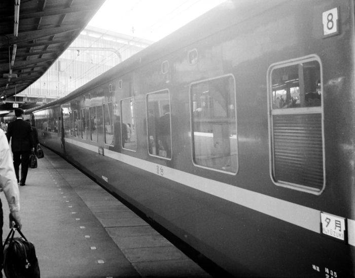 0000-14.jpg (49863 �o�C�g)